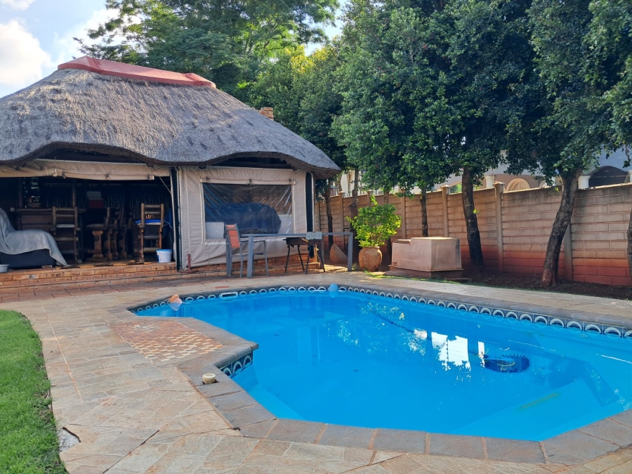 3 Bedroom Property for Sale in Safari Gardens North West